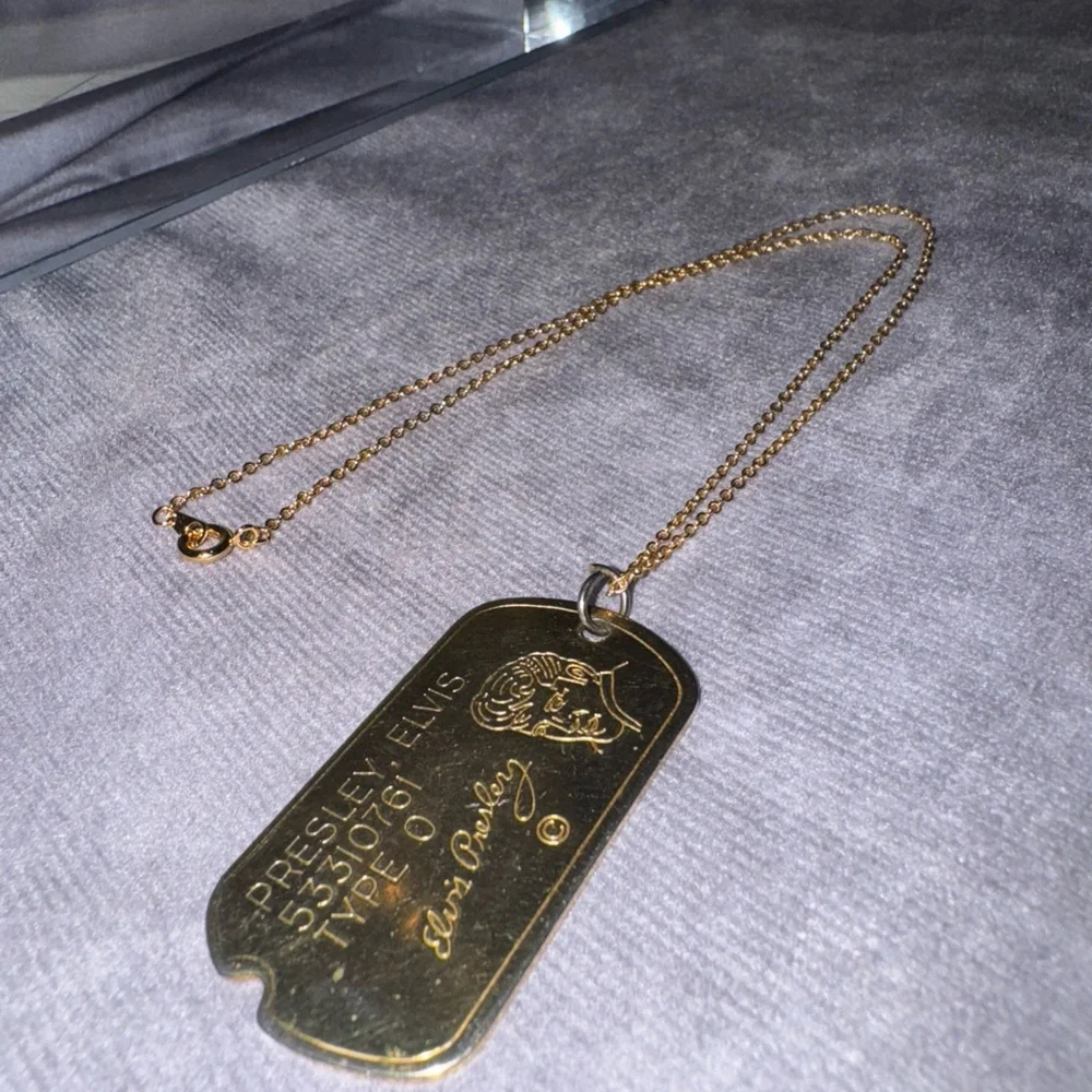 Gold Tone Elvis Presley Dog Tag‎ Necklace Type O